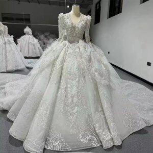Vestidos De Boda Long Sleeves V Neck Beading Crystal Ball Gown Luxury Wedding Dress Lace Up Back Long Bridal Dress