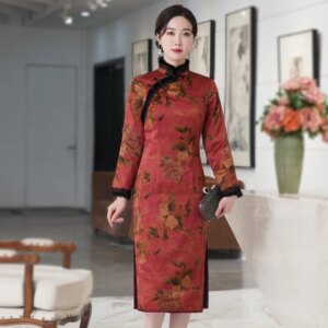 Autumn and Winter New Red Cloud Yarn Printed Quilted Improved Fur Warm Retro Cheongsam Qipao Women’s Dress