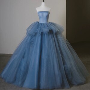 Quinceanera Dresses Ball Gown Strapless Lace Sleeveless Sweet 16 Dress Celebrity Party Gowns Graduation vestidos de quinceañera