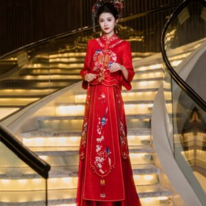 Embroidery Xiuhe Dress 2025 New Bridal Wedding Chinese Dress Xiuhe Wedding Dress Large Size High End Beading Dress