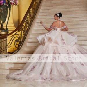 New Quinceanera Dress Ball Gown For Moxico Girls Appliques Tiered Birthday Party Gowns vestidos de 15 quinceañera Customized