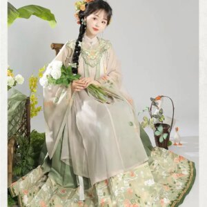 Hanfu bachelor dress Chinese style graduation dress Heavy embroidery cloud shoulder accessories horse skirt female new Chinese
