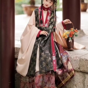 Original Ming Hanfu Women’s Chinese-style Weaving Gold Bijia Large-sleeved Shirt Makeup Horse Face Skirt