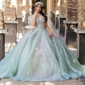 Mint Green Quinceanera Dresses Off Shoulder Ball Gown Sweet 16 Dress Sequin Applique Lace Beading Tull Birthday Party Vestidos