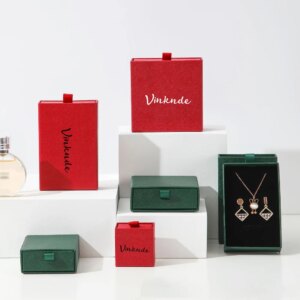 100pcs Green Red Cardboard Sliding Paper Small Gift Box Custom Logo Drawer Jewelry Packaging Boxes Bracelet Earrings Rings Case