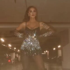 Luxury Sparkle Crystal To Party With Beaded Gloves Sexy See Thru Sheath Short Dress To Party Women Mini Dresses