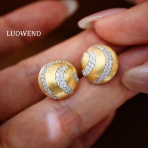 LUOWEND 100% 18K Yellow Gold Earrings Luxury Romantic Style 0.60carat Real Natural Diamond Stud Earrings for Women Party Jewelry