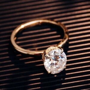 Provence 18K/14K/10K Yellow Gold 3.2ct D Color VVS1 GRA Certified Oval Cut Moissanite Ring With Little Round Stones For Women