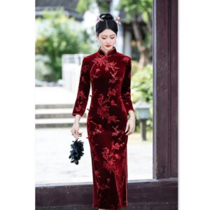 Early Autumn New Chinese Style Velvet Long Retro Cheongsam Qi Pao Women’s Wedding Banquet 3/4 Sleeve Dress