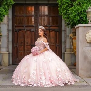 Customized Shiny Pink Ball Gown Quinceanera Dress Floral Applique Beading Tull Cape Sweet 16 Vestidos De 15 Anos