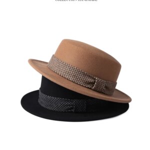 Small people wear a flat hat women elegant fashion along the top girth