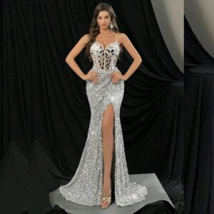 Sparkly Sequined Crystal Evening Dress Sexy Spaghetti Straple Side Split Gowns Chapel Train Sequined Special Paryt Dress Vestido