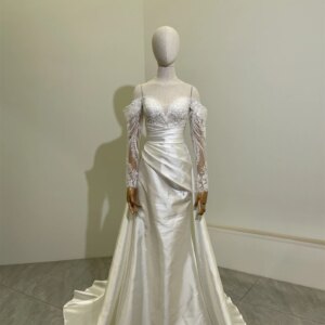 Classic Long Sleeve Off The Shoulder Wedding Dress With Heavy Beaded Lace Bride’s Dress With High Slit And Satin A-line Wedding