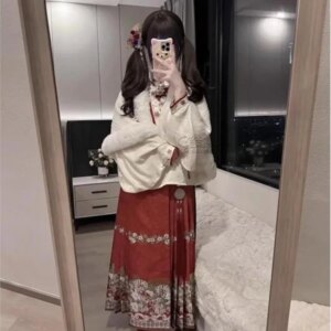Eclectic new robe Hanfu cross-collar pipa sleeve skirt and fleece cape set