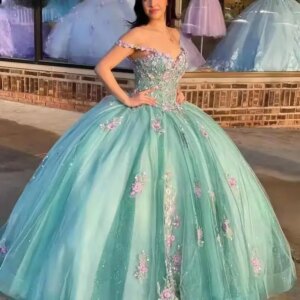Customized Spaghetti Strap Green Princess Quinceanera Dresses Lace Appliqued Flower Party Dress For Sweet 15 16