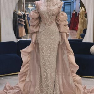 Exquisite Middle East Brush Evening Dresses Rhinestone Flower Customized Wedding Party Gowns Long Cape Sleeve Muslim Prom Dress