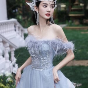 Elegant Blue Feather Cocktail Dresses Luxury Boat Neck  Long Trailing Applique Strapless Pleated Toast Banquet Prom Party Gowns