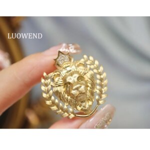 LUOWEND 100% 18K Yellow Gold Necklace Luxury Lion Avatar Shape Real Natural Diamond Pendant Necklace or Brooch for Women