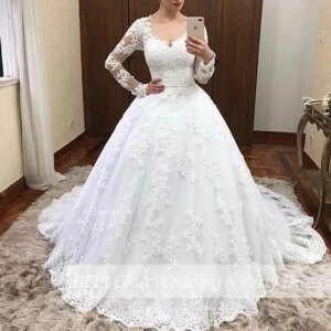 Princess Ball Gown Wedding Dress long sleeve bride dress V neck plus size robe de mariee Lace beading Wedding Bridal Gown