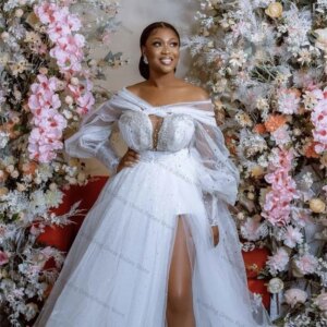 Glitter Sequins A Line Wedding Dress Sexy Off Shoulder Full Sleeves Bridal Gown Tulle Side Split Prom Robes Customized