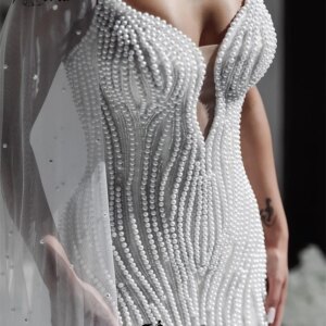 White Dubai Heavy Pearls Beads Wedding Dresses with Detachable Train Handmade Full Beading Mermaid Brides Dress Robe De Mariee