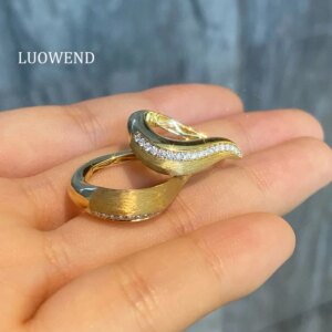 LUOWEND 100% 18K Yellow Gold Earrings Luxury Fashion Design Real Natural Diamond Hoop Earrings for Women High Party Jewelry