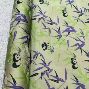 The new Chinese-style cheongsam is made of 26 momommee perforated flower rose red gauze silk fabric and