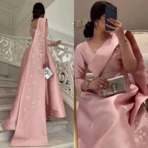 Customized Luxury V-Neck A-line Prom Dresses With Sweep Train Sequined Flower Floor Length Long Sleeve Formal Evening Gowns
