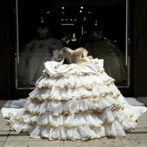 Ball Gown Quinceanera Dress Off Shoulder Prom Dress Tulle Appliques Ruffles Evening Sweet 15 Party Vestidos De 15 Quinceañera