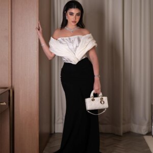 Customized Temperament Contrast Color Jersey Evening Dress High Quality Crystal Boat Neck Court Train Off The Shoulder