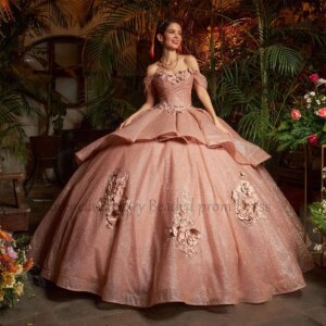 Princess Appliques Lace Quinceanera Dresses Off Shoulder Sweet 16 Ball Gown Formal Party Customized vestidos de 15 años 2025