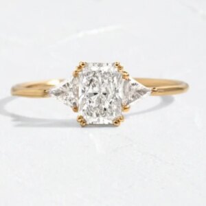 Custom Moissanite Gold Rings 18k 1 Carat Center 5*7mm Radiant Cut Moissanite Jewelry For Women