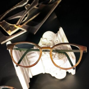 Retro High-end Men’s Round Buffalo Horn Spectacle Frame, High-quality Handcrafted Myopia Reading Prescription Glasses for Women