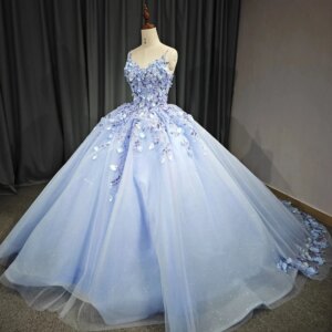 Luxury Sky Blue Princess Ball Gown Quinceanera Dresses 3D Flowers Appliques Beads Rhinestones Luxury Vestidos De 15 Años