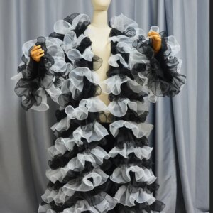 Puffy Ruffle Robe Dress white/black Colors 2 Toned Fashion Women Coat Jacket Ruffled Fluffy Female Jackets Layered Customized