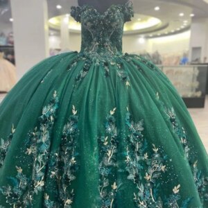Customized Emerald Green Prom Dress Sweet 15th Girl Cap Sleeve Handmade Flower Birthday Party Gown Sweet 16 vestidos de xv años