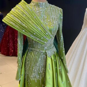 Green Long Sleeves Formal Evening Dress With Detachable Train Arabic Dubai Women Party Gowns 2024 Customized Beaded Prom Dresses
