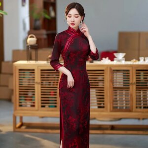 Women’s seven-point sleeve stand collar red literary cheongsam banquet evening gown