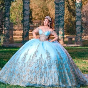 Sky Blue Quinceanera Dresses Ball Gown Off The Shoulder Sequin Applique Beads Tull Party Birthday Sweet 16 Dress Vest Vest vesti