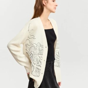 AMII Women Wool Cardigan 2025 Autumn New V-neck Drop Sleeve Embroidery Lazy Trendy Loose Knitted Cozy Sweaters For Lady 12373068