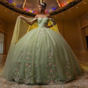 Sage Green Shiny Quinceanera Dresses Off Shoulder Ball Gown Sweet 16 Dress Beading Applique Flower Tull Birthday Party Vestidos