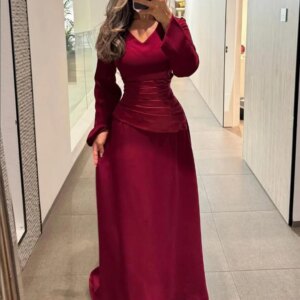 Customized Straight Prom Dresses Floor-Length Full Sleeve V-Neck Evening Dresses Simple Pleat Exquisite Graduation Dresses