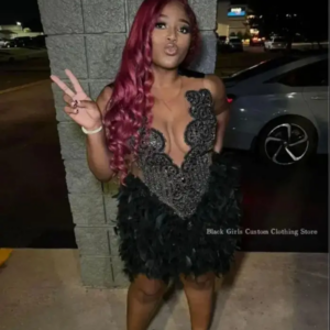 Black Sexy Feather Homecoming Party Dress Customised Luxury Crystal Beaded Applique Black Girl Birthday Party Celebrity Dresses