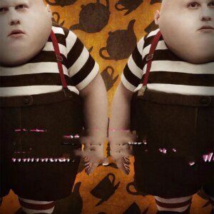 To map custom loose fat clown costume funny clown costume.