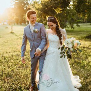 LRosella Scoop Neck Elegant 2025 Lace Applique Long Sleeves Bridal Gown Sweep Train Customized A-line Lawn Wedding Dresses