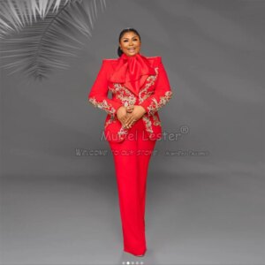 Elegant Beaded Stones Pants Suit Women 2 Pieces Single Breasted Blazer Pants Peaked Lapel Customized Ladies Business Red Dresses