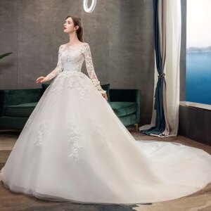 Women’s Lace Appliques A-Line  Bride Gowns Sweep Train  O-Neck Long Sleeve Wedding Dress ,White