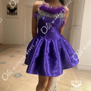 customized Purple Sleeveless Strapless Prom Dresses Pleated Beadings Feathers Party Dresses Short Evening Dresses2025