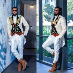 Nobility Men Pants Suits Customized Floral Pattern Beads Appliques Wedding Party Waistcoat Sets Male Blazer Homme 3 Pieces