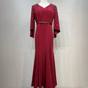 Tailor shop customizes bride wedding mother shawl ball beaded dress